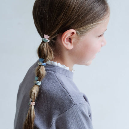 anoptehr lifestyle image of the tulip mini ponies