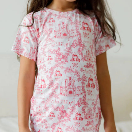 Zoom in of Amira short sleeve pajama print