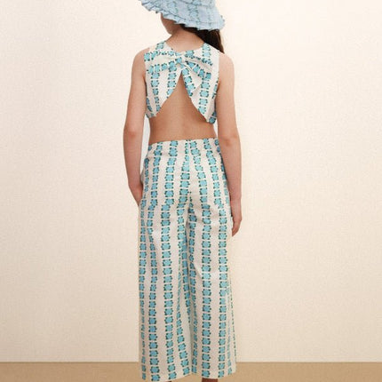 Off-white pant with blue flowers print