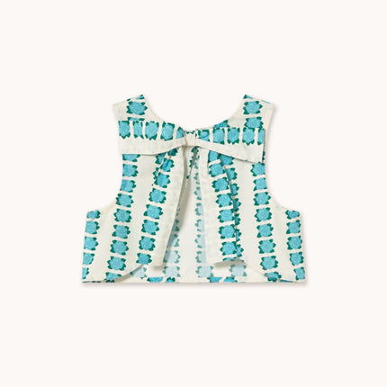 Back of Blue and white patterned top 