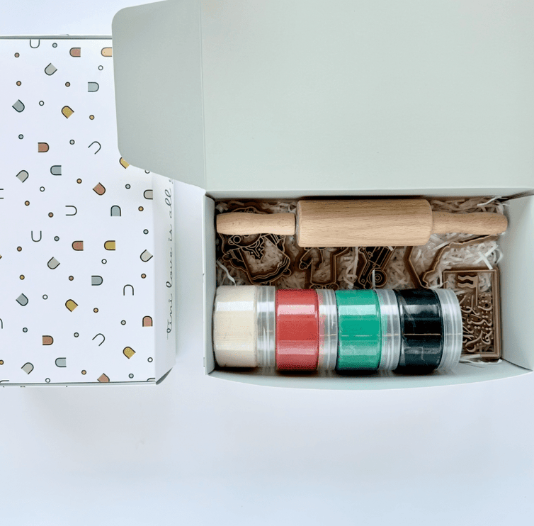 uae themed gift box