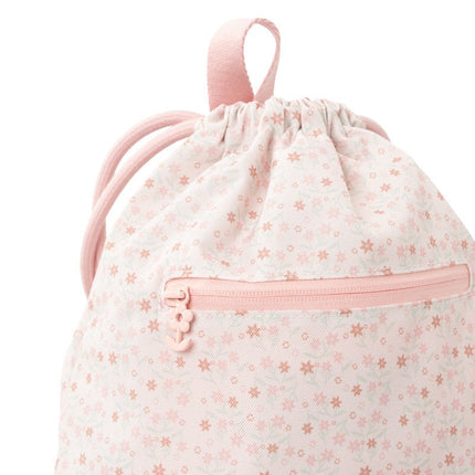 cropped and zoomed in version of the swim bag garden flowers 