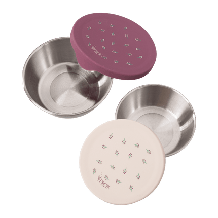 Set of stainless steel bowls with berries print