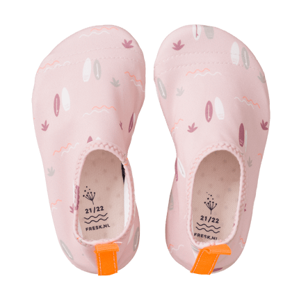 surf girl swim shoe