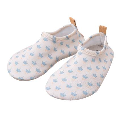 Cream Fresk swim shoes for gir;s with a flexible, grippy sole, reinforced toes, elastic fit, UV protection 50, and fast-drying fabric—perfect for sun-safe beach, pool, or indoor play.
 
 