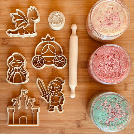 A fairy tale-themed cutters with gliterry pastel color playdoughs