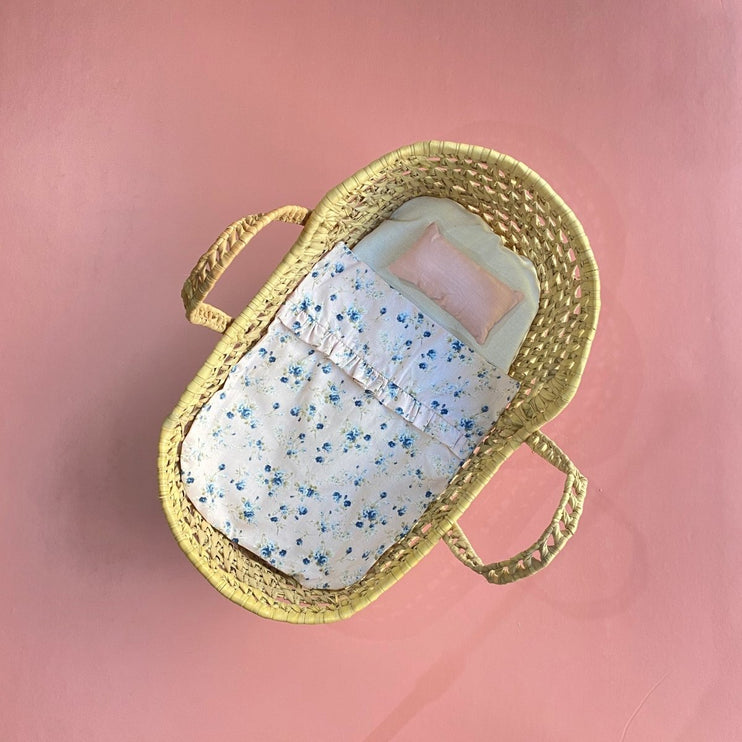 Doll's Moses Basket and Bedding Set - Blue Flowers