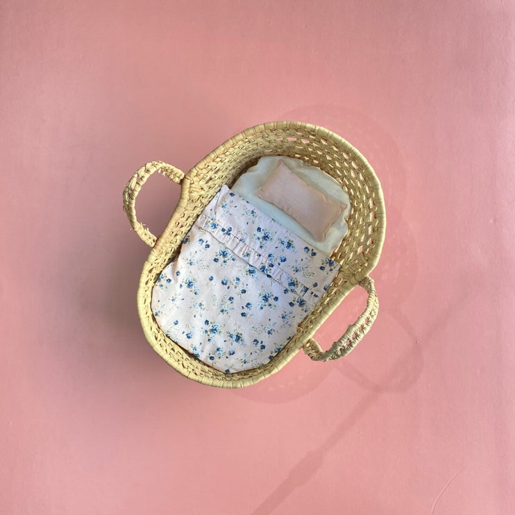 Doll's Moses Basket and Bedding Set - Blue Flowers