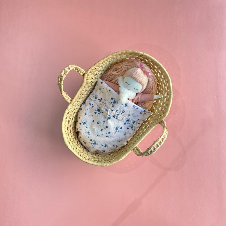 Doll's Moses Basket and Bedding Set - Blue Flowers
