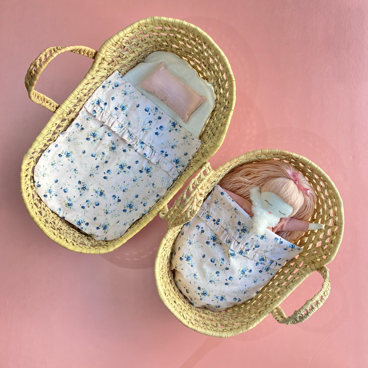 Doll's Moses Basket and Bedding Set - Blue Flowers