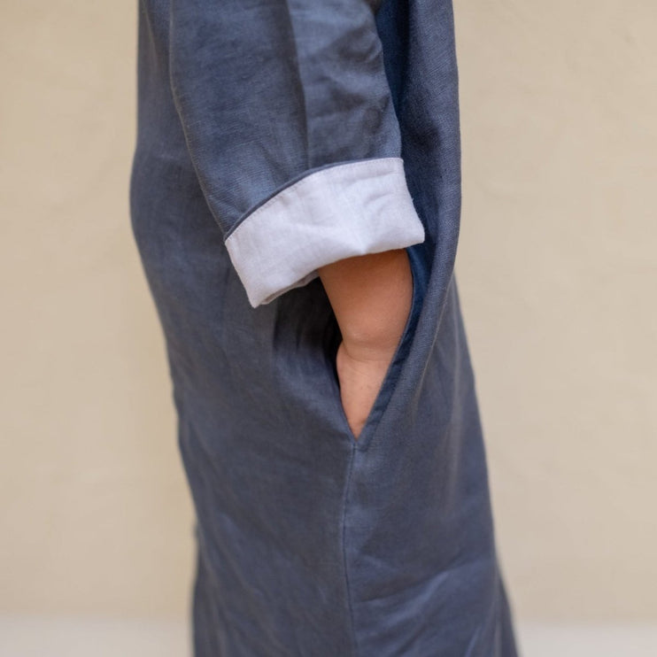 grey thobe detail shot