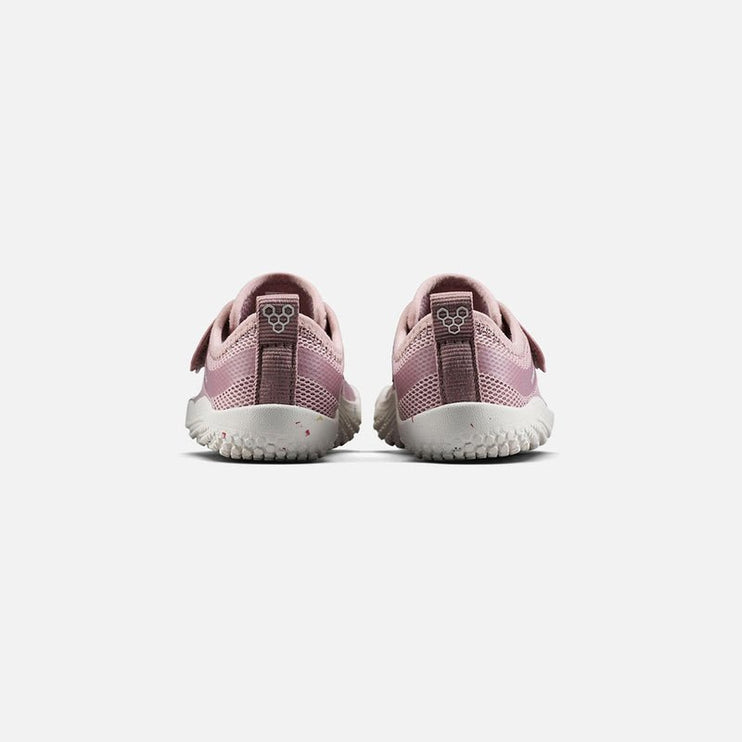 pink shoes 