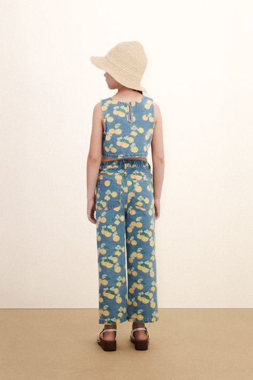 Light wash demin top with oranges print
