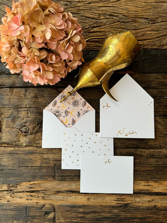 Crescents and stars with leaves design card and envelope