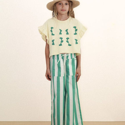 Dusty yellow crop t-shirt with flower print