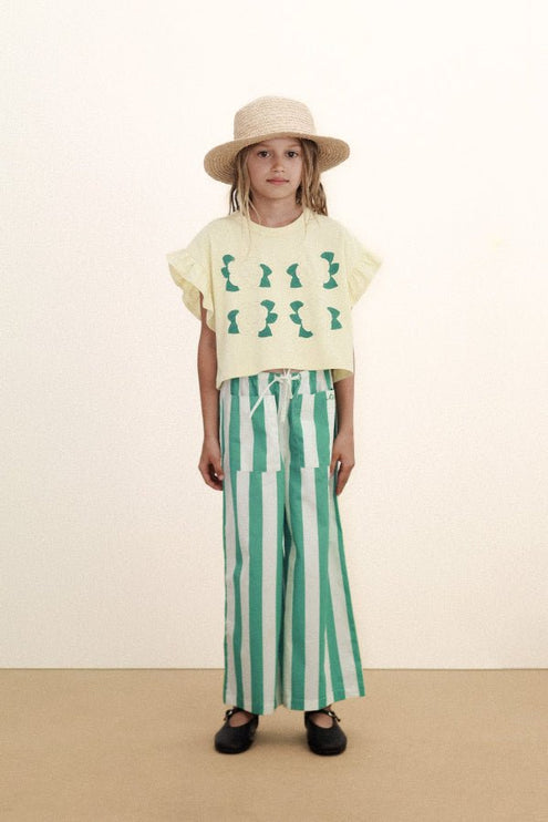 Dusty yellow crop t-shirt with flower print