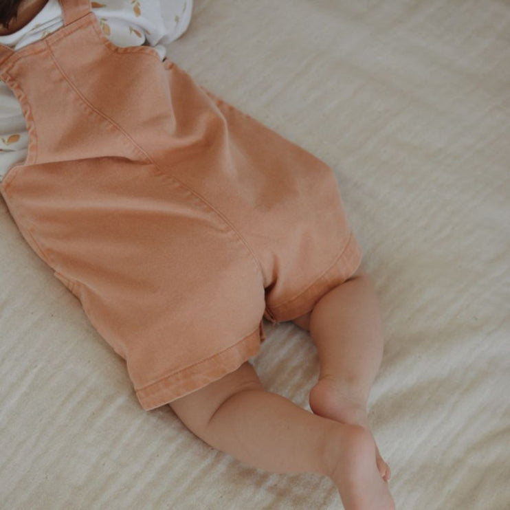 sustainable clothing 