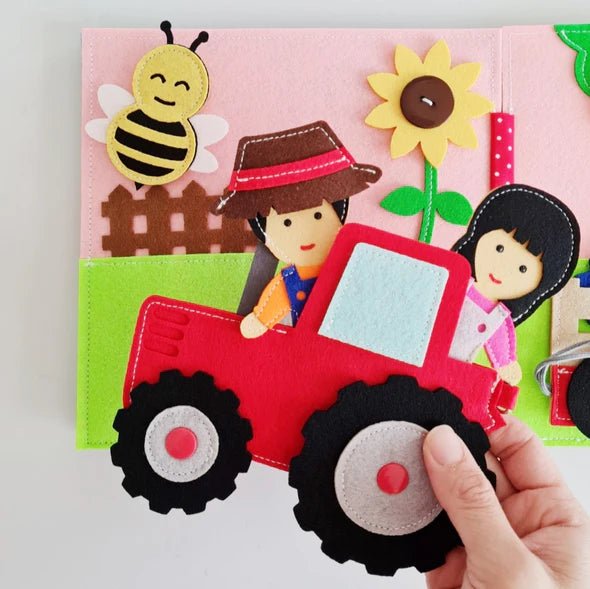 Fun at the Farm Busy Book page