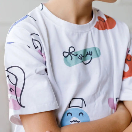 Zoom in of Tanween T-shirt pattern