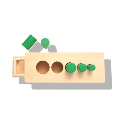 size distinction toy