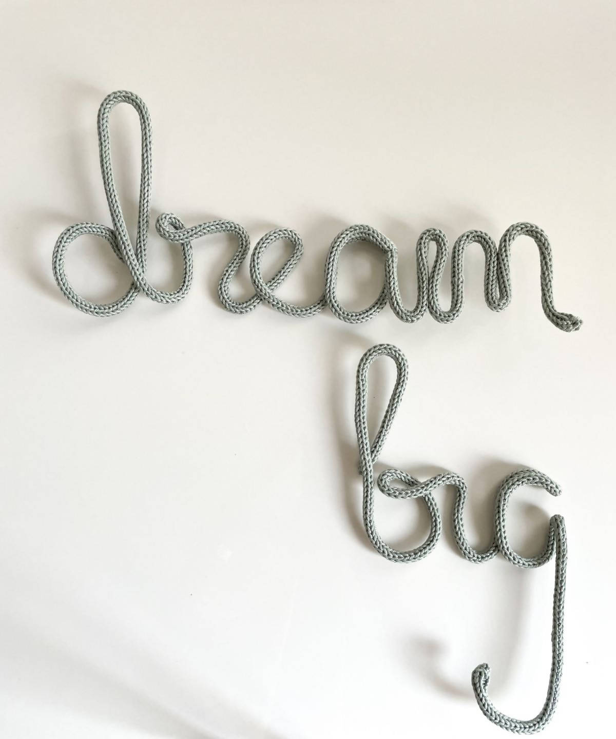 dream big wire word