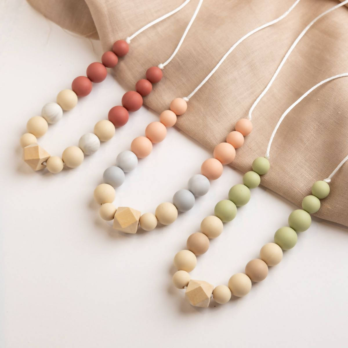 teething necklace
