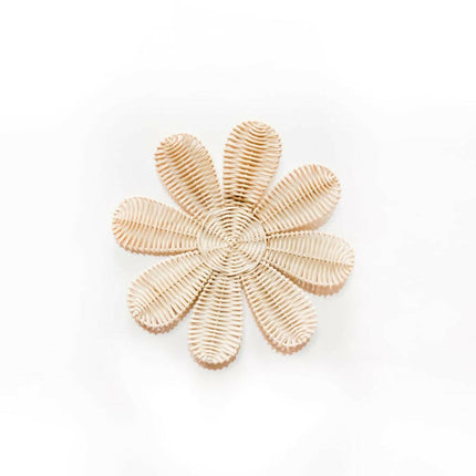 Aura Rattan flower