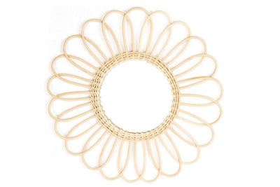 Nelya Mirror