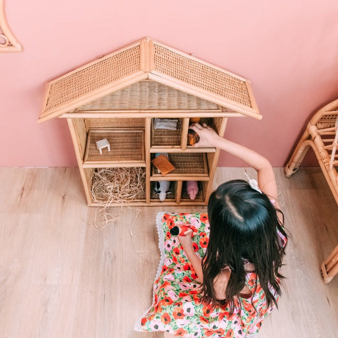 Nelya Doll house