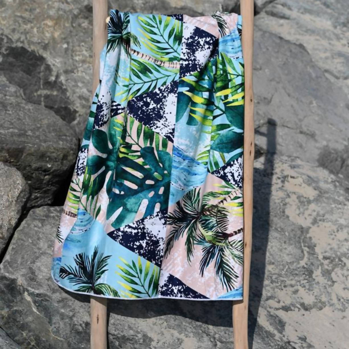 geo palm beach towel